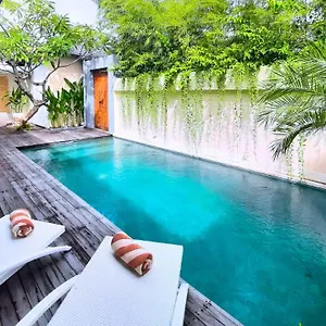 the-decks-bali.ubudhotelsnow.com/